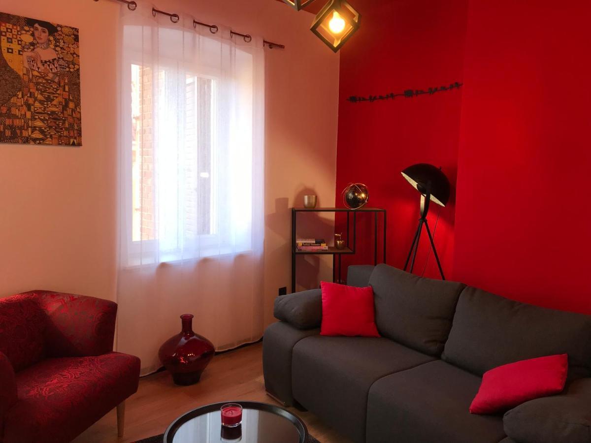 Apartments Colors Of Rijeka - Red Exterior photo